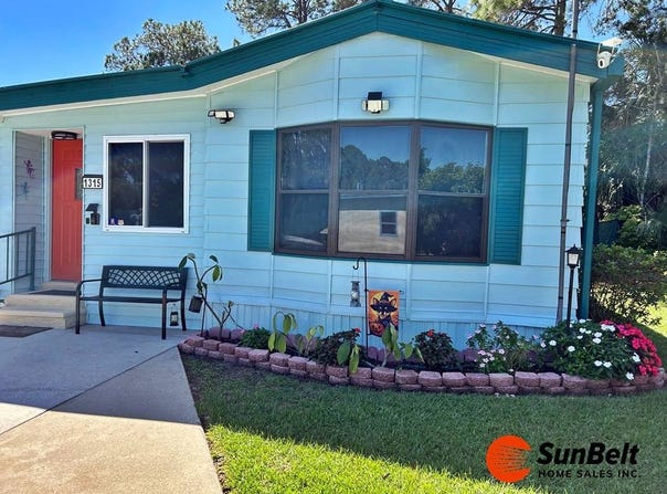 1315 Starlight Circle, Eustis, FL 32726