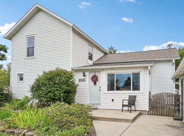 205 E 3rd Street, Waunakee, WI 53597