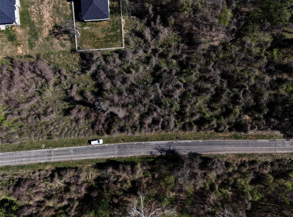 452 E Riverside Dr, Bastrop, TX 78602