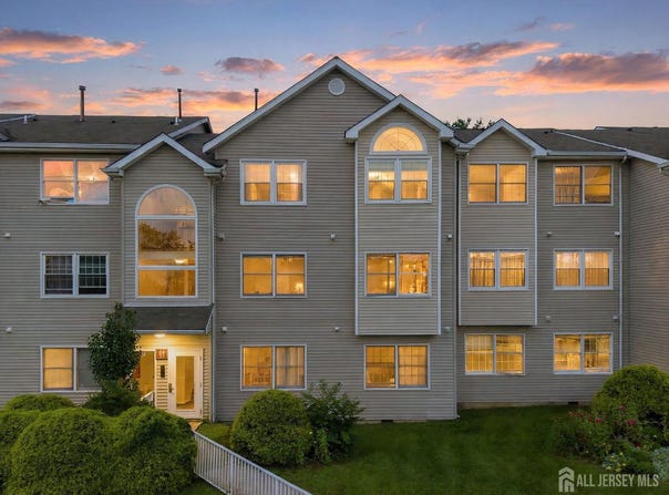 732 Edpas Road, New Brunswick, NJ 08901