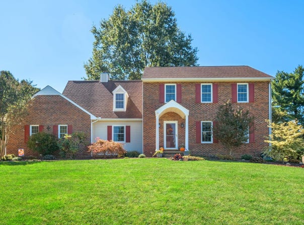 87 SUNSET DR, WAYNESBORO, VA 22980