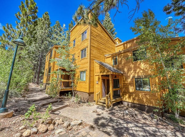 5011 Gold Bend, Truckee, CA 96161