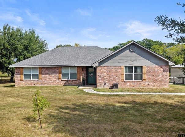 380 N Frontage Rd, Mount Pleasant, TX 75455