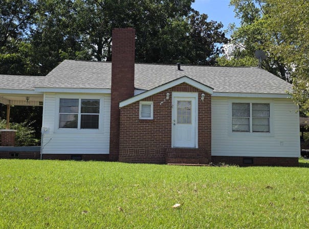 1021 W Main Street, Centre, AL 35960