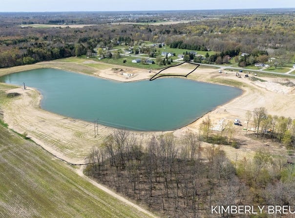 Fillmore lot: E, Allendale, MI 49401