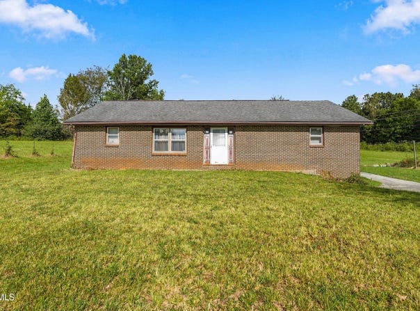 800 Antioch Road, Johnson City, TN 37604