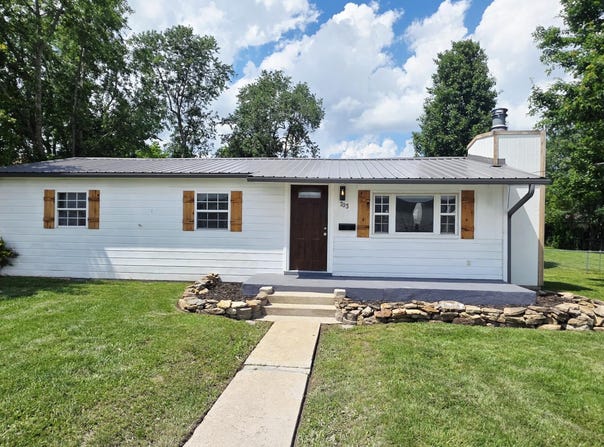 703 E Jackson Street, Marshfield, MO 65706