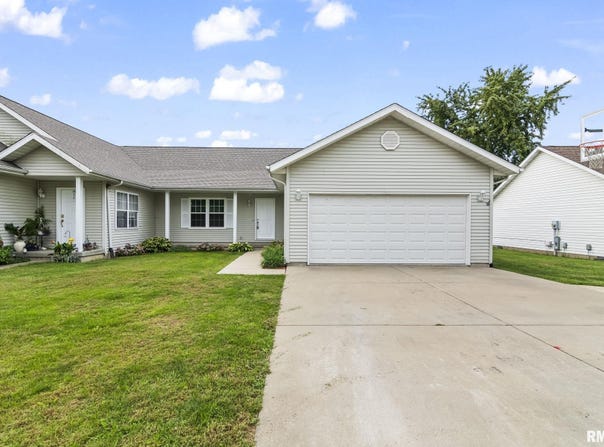 704 PHEASANT Drive, Athens, IL 62613