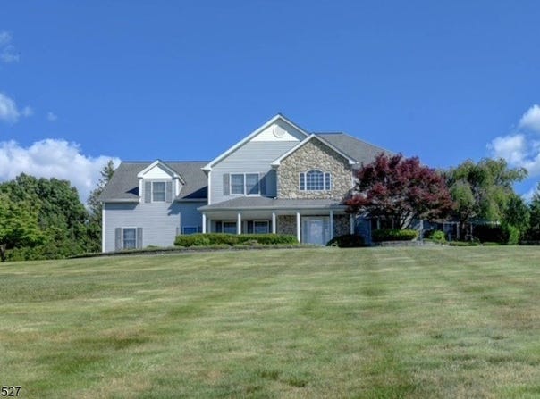 32 Dyer Rd, Wantage Twp., NJ 07461-2720