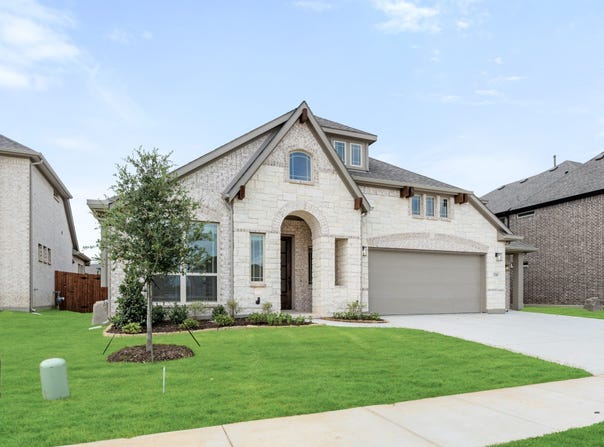 3305 Emerald Trace Drive, Denton, TX 76226