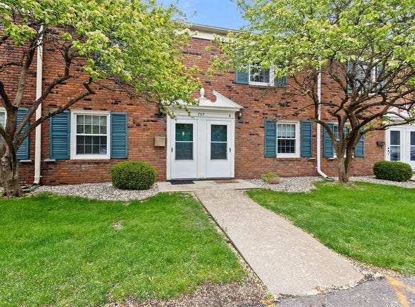 707 Garland Circle, Kalamazoo, MI 49008