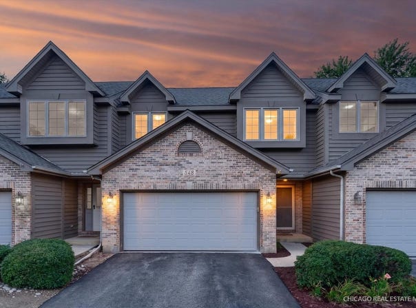 548 Silver Aspen Circle, Crystal Lake, IL 60014