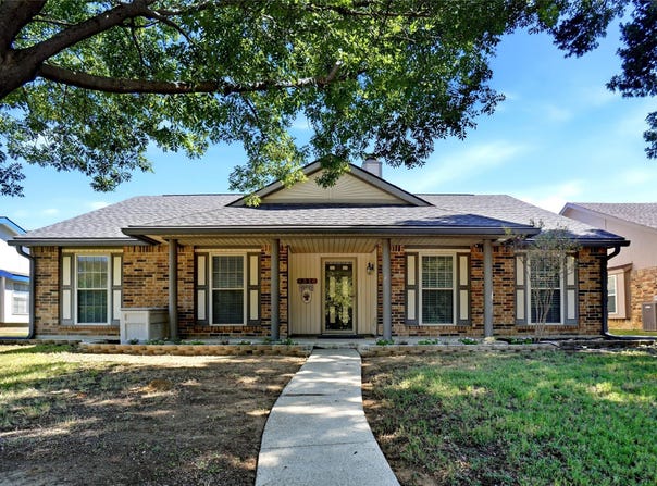 4316 Windsor Drive, Flower Mound, TX 75028