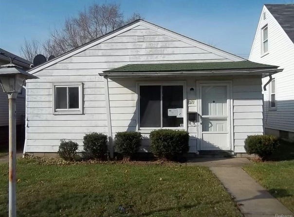 6121 Plainview Avenue, Detroit, MI 48228