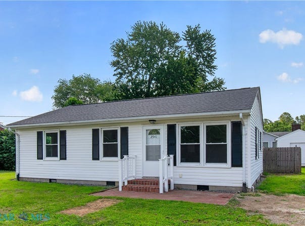 2941 White Chapel Rd, Lancaster, VA 22503