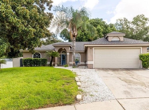 859 HIGH POINTE Circle, MINNEOLA, FL 34715