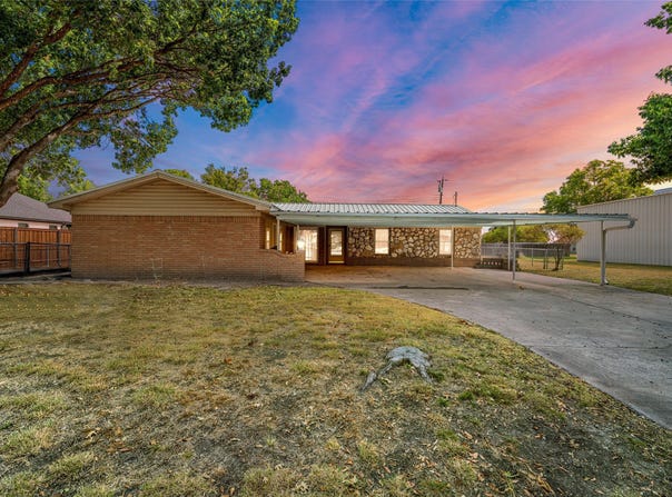 131 Ronwood, Woodway, TX 76712