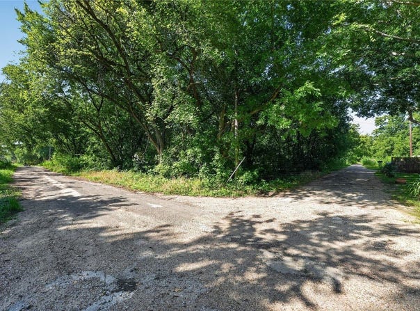 W 1st Street, Purdon, TX 76679