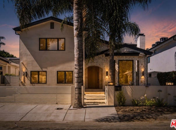 14807 Otsego St, Sherman Oaks, CA 91403