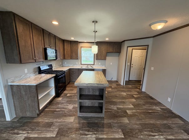 59 Sycamore, Highland, MI 48357