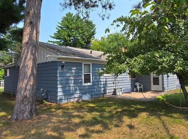 1777 ANDERSON ST, Three Lakes, WI 54562
