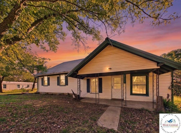 6230 SE 1151 Road, Collins, MO 64738
