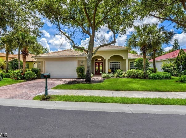 3807 Recreation Lane, Naples, FL 34116