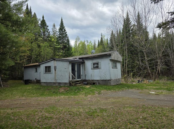 634 B Road, Houlton, ME 04730