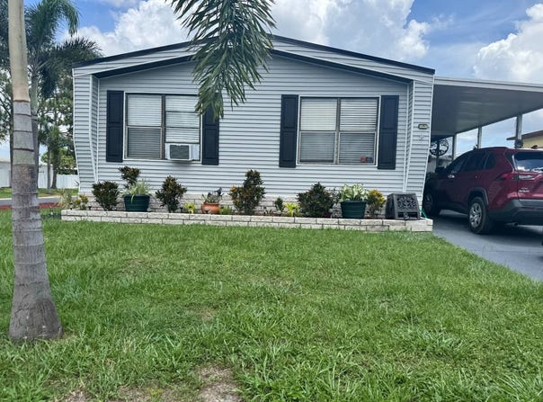 8819 Westchester Rd BIG REDUCTION, Tampa, FL 33635