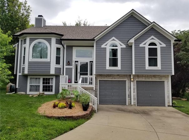 21645 W 122nd Terrace, Olathe, KS 66061