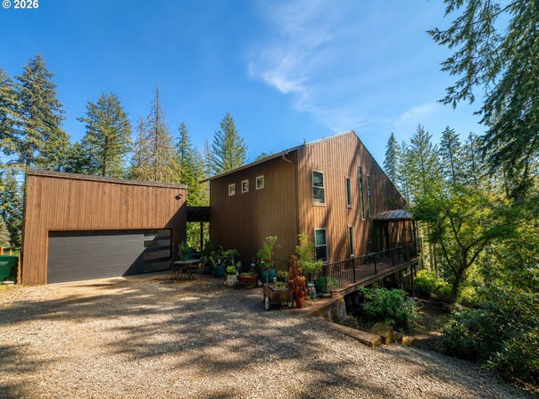 32146 VIEWCREST Dr, Warren, OR 97053