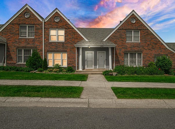 771 Kenmare Parkway, Crown Point, IN 46307