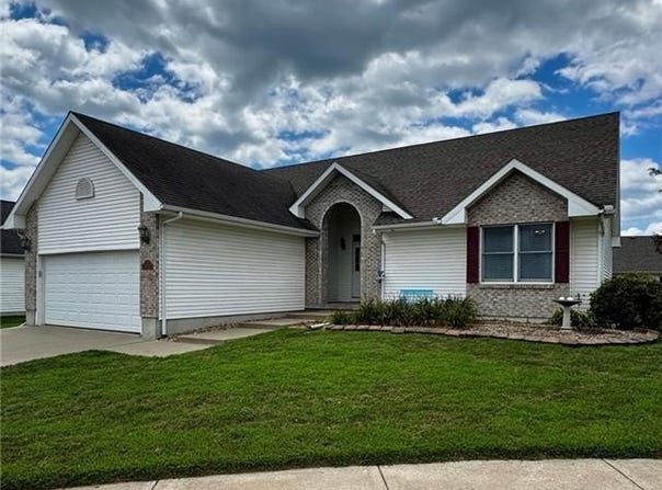 1206 Talon Drive, Cameron, MO 64429