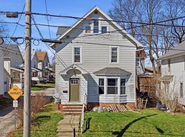 214 4th St, Ashland, OH 44805