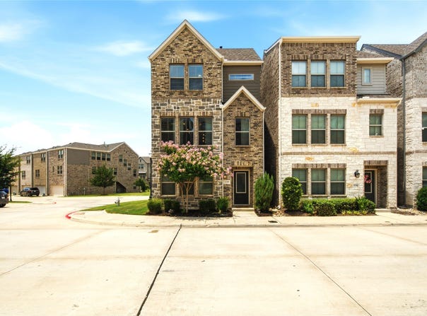 138 Peach Orchard Lane, Euless, TX 76040