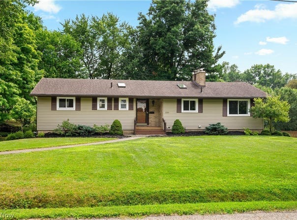 331 Mark Drive, Tallmadge, OH 44278