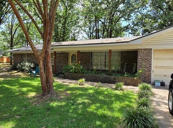 503 E 9th Street, Hooks, TX 75561