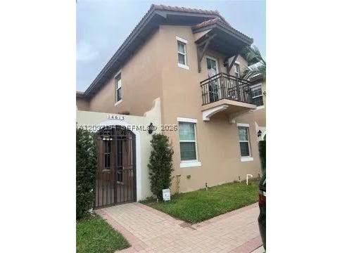 14613 SW 13th St, Pembroke Pines, FL 33027