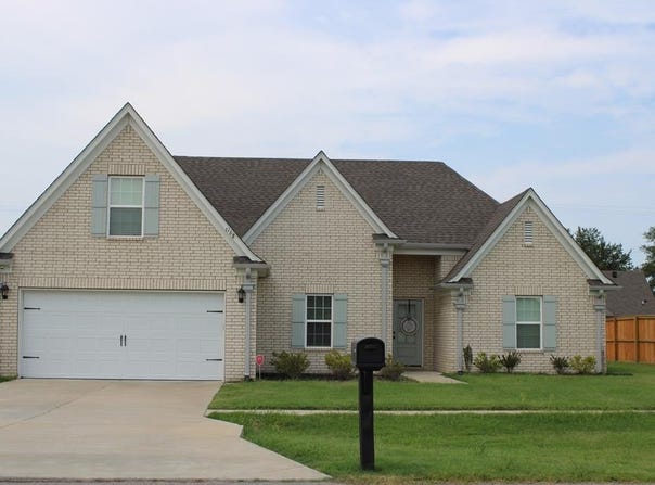 1168 L H POLK DRIVE, Marion, AR 72364