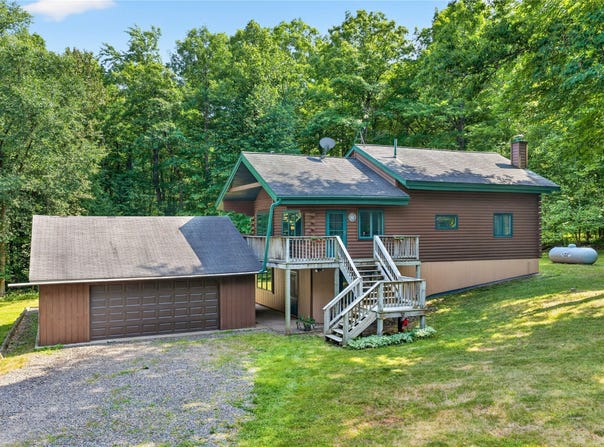 17605 Woodcrest Drive, Cable, WI 54821