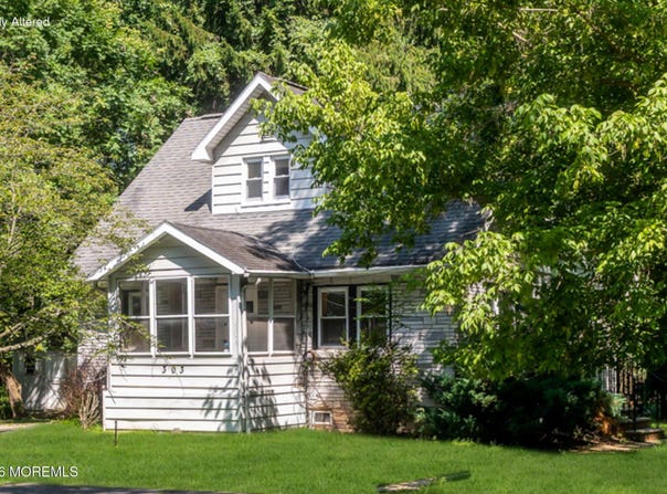 303 Stephenson Avenue, Middlesex, NJ 08846