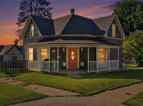 128 E Brown Street, Liberty, MO 64068