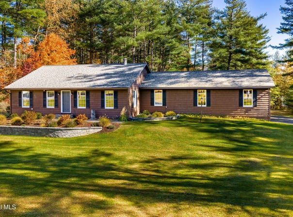 4 Boyce Road, Nassau, NY 12123