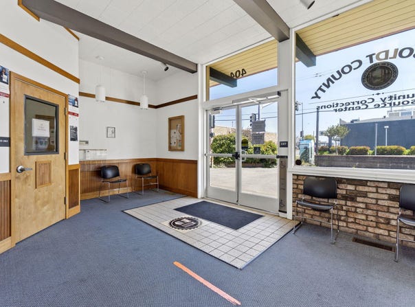 404 H Street, Eureka, CA 95501