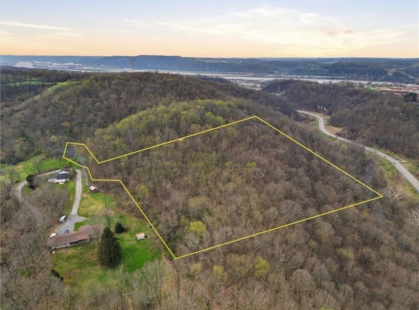 Romigh Rd, Freedom, PA 15042