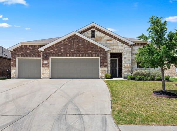 4004 Harbor Point Dr, Pflugerville, TX 78660