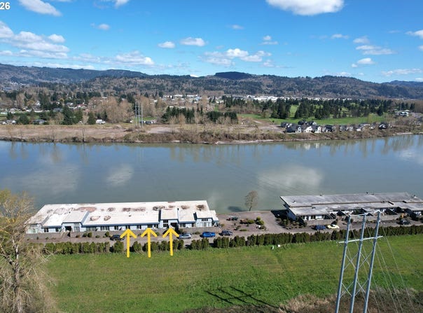 743 MARINE VIEW Dr, Longview, WA 98632