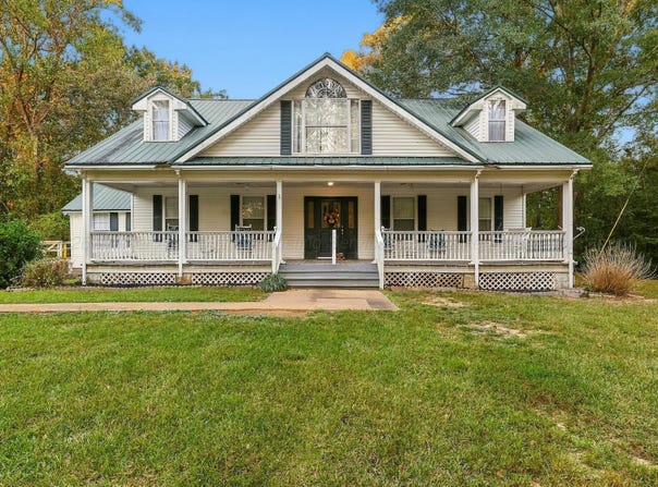 816 OLD PINEYWOODS Rd, Jasper, AL 35504