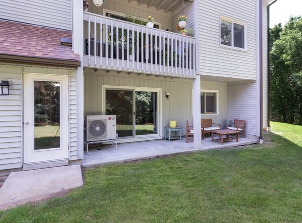 802 Franklin Crossing, Franklin, MA 02038