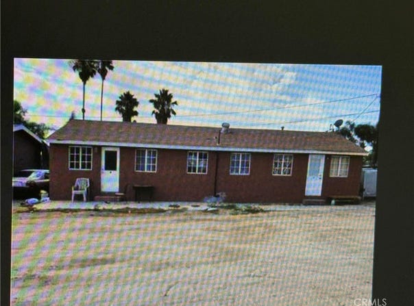 690 N Perris Boulevard, Perris, CA 92571